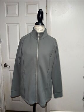 Women’s jacket.